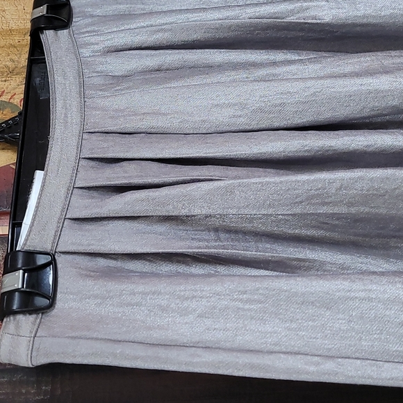 Old Navy Metallic Silver Skater Mini Skirt - Picture 2 of 7